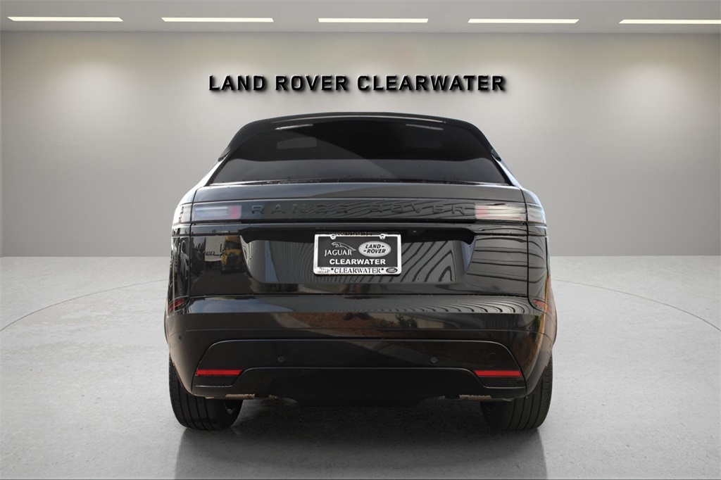 2025 Land Rover Range Rover SE photo 4