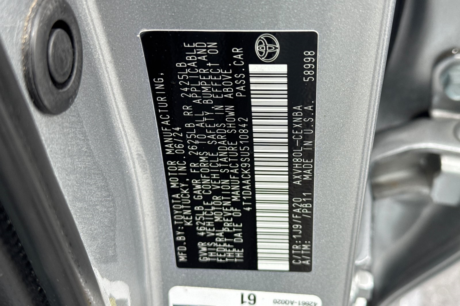 2025 Toyota Camry LE photo 28