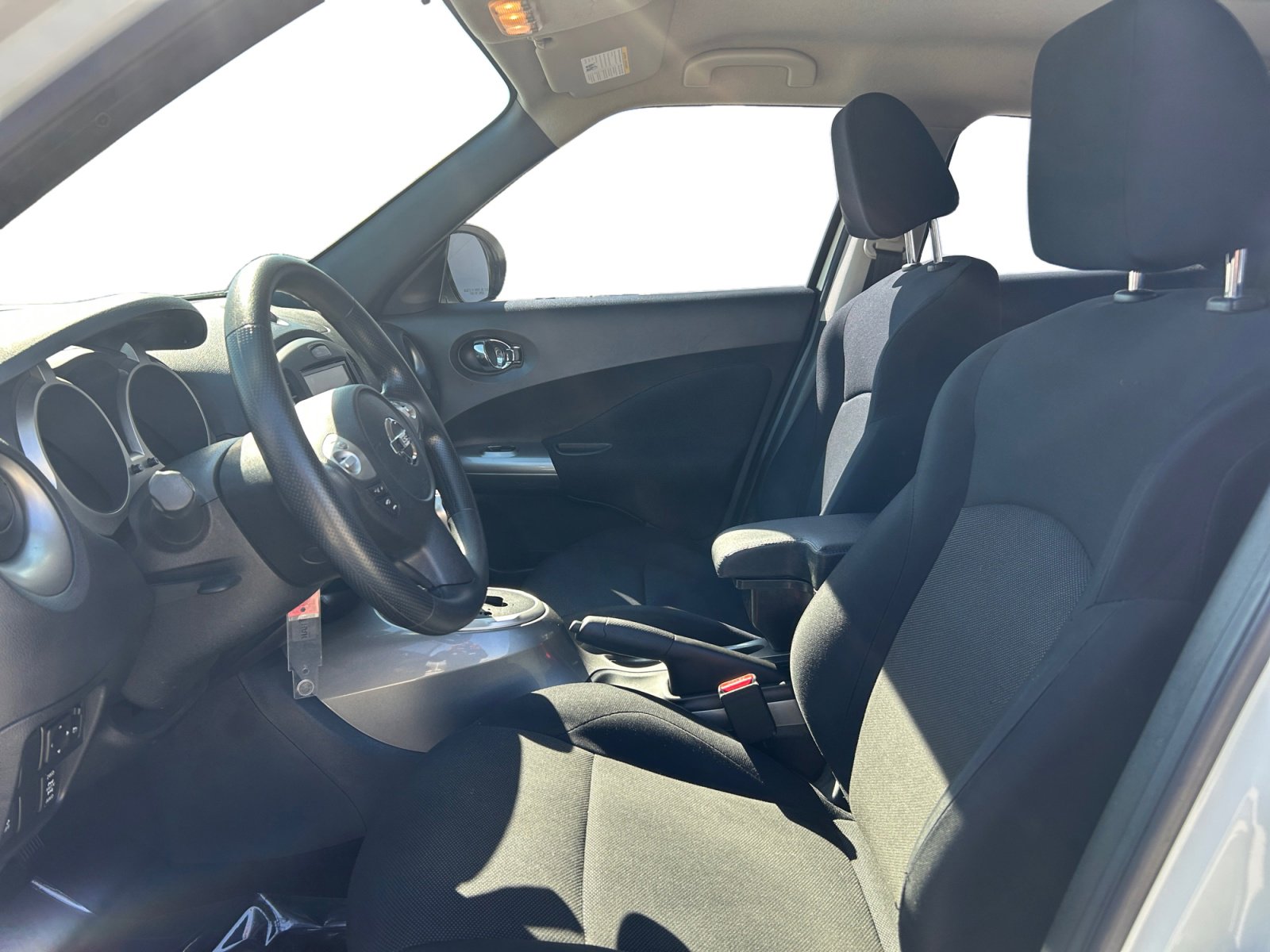 2012 Nissan Juke S photo 2