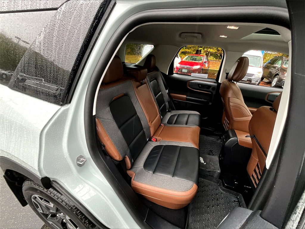2023 Ford Bronco Sport Outer Banks photo 16