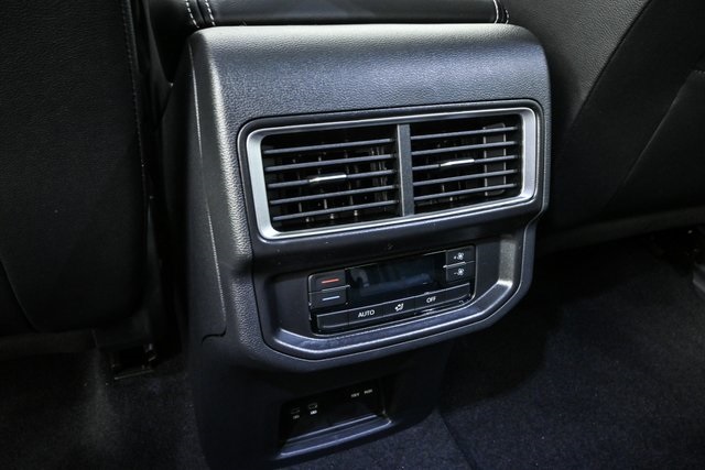 2026 Volkswagen Atlas SE Technology photo 18