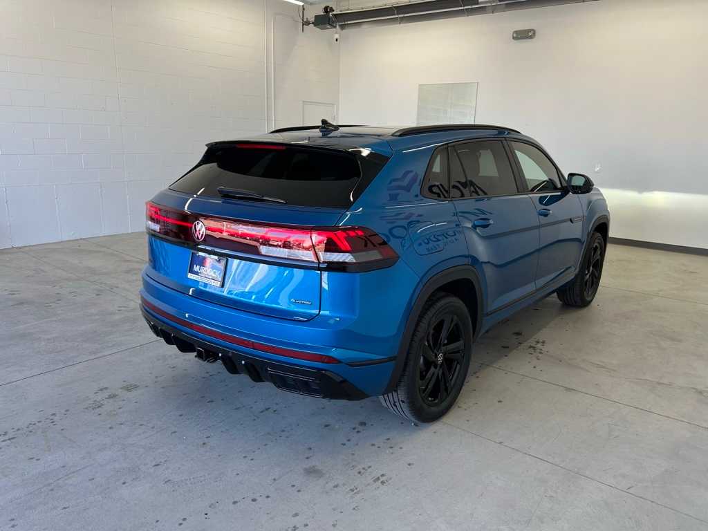 2025 Volkswagen Atlas Cross Sport SEL R-Line photo 5