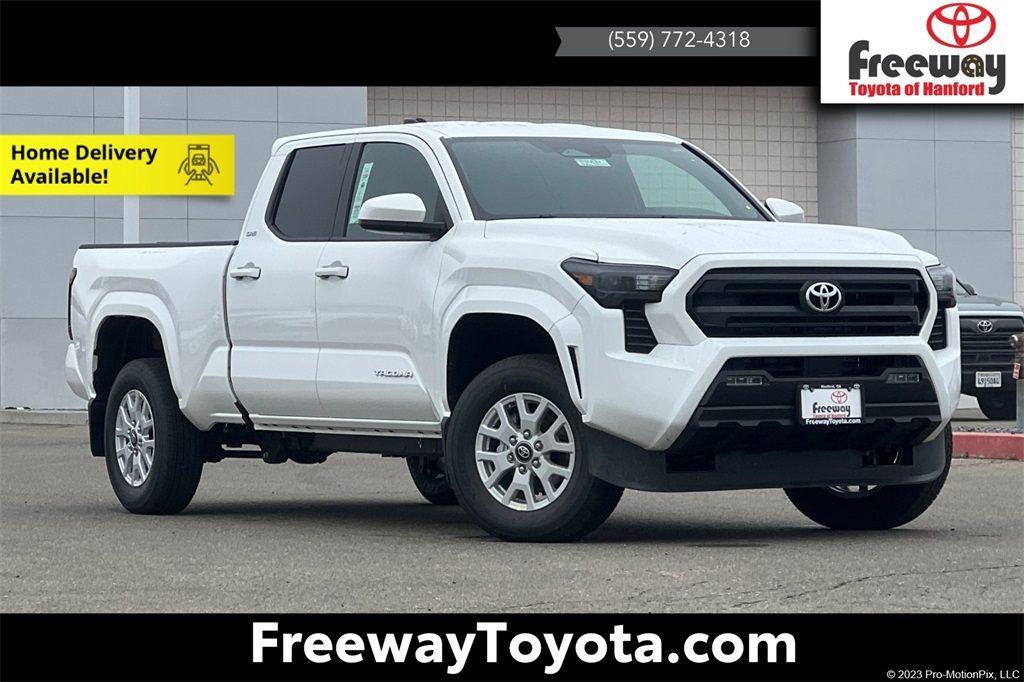 2026 Toyota Tacoma SR5's photo