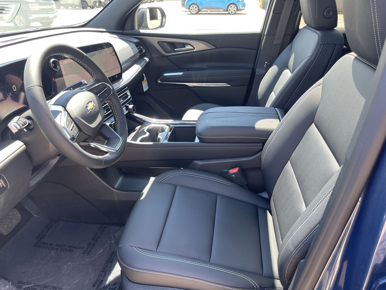 2026 Chevrolet Traverse photo 2