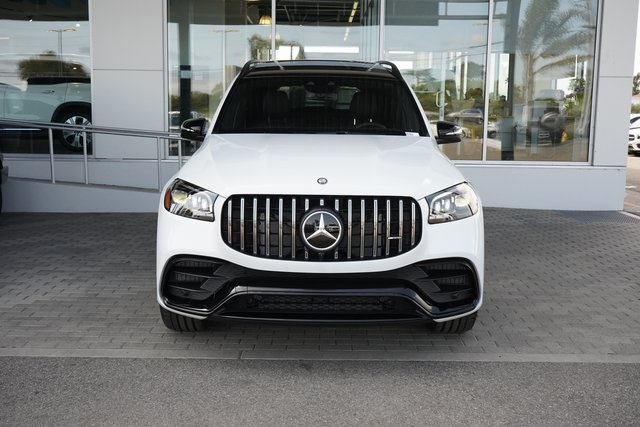 2025 Mercedes Benz GLS AMG 63 4MATIC photo 3