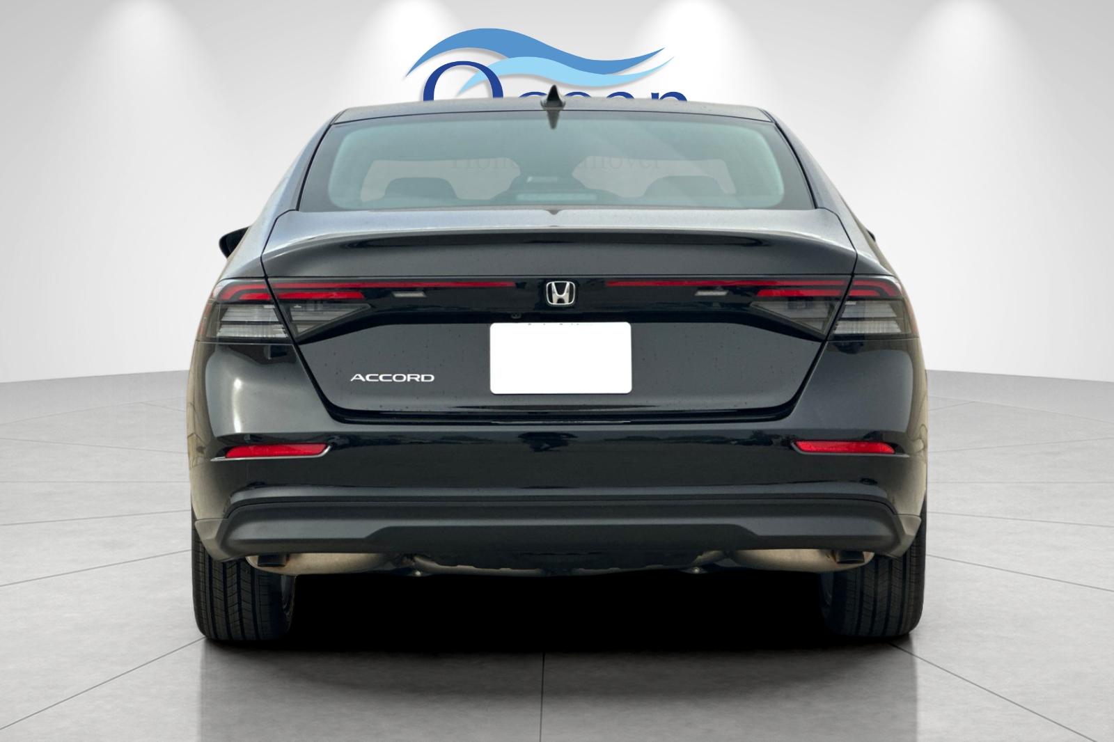 2025 Honda Accord LX photo 3