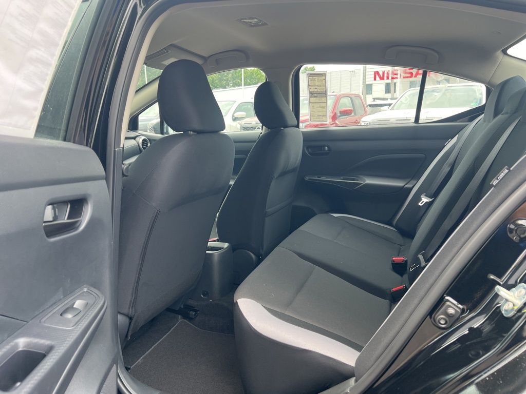 2025 Nissan Versa S photo 13