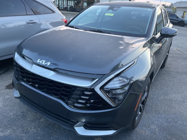 2023 Kia Sportage EX photo 3