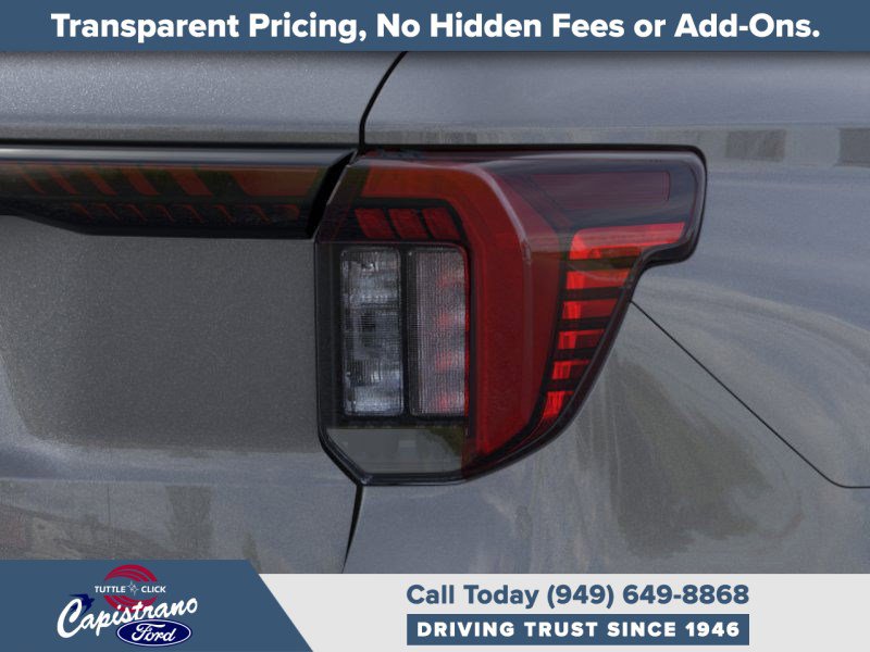 2025 Ford Explorer photo 4