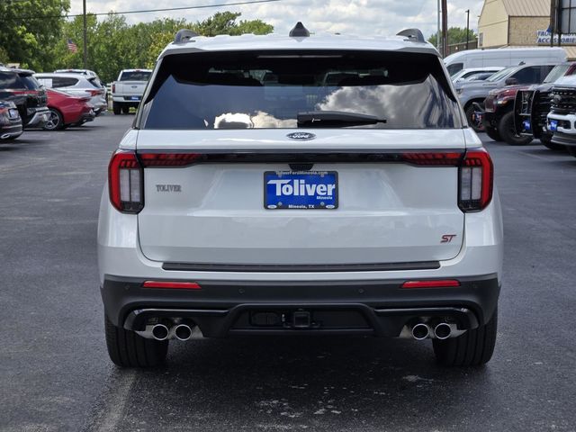 2025 Ford Explorer ST photo 2