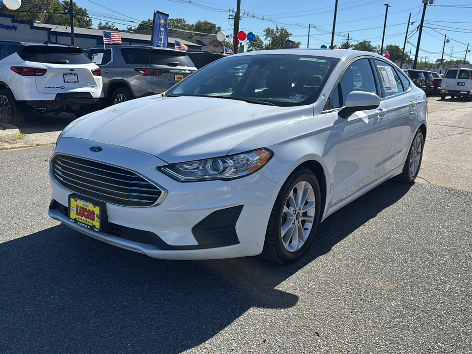 2019 Ford Fusion SE photo 2