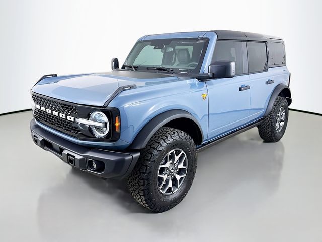 2025 Ford Bronco Badlands photo 3