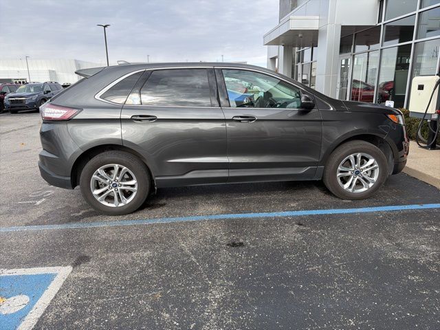 2018 Ford Edge SEL photo 4
