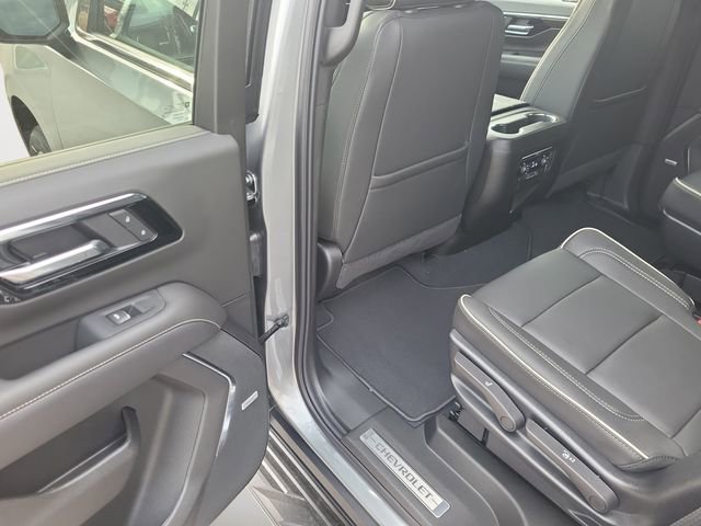 2025 Chevrolet Tahoe Premier photo 13