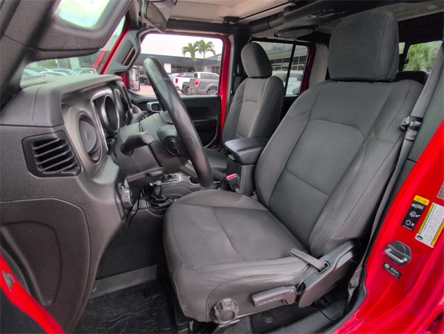 2021 Jeep Gladiator Willys photo 6