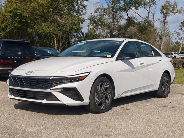 2025 Hyundai Elantra SEL Sport photo 2