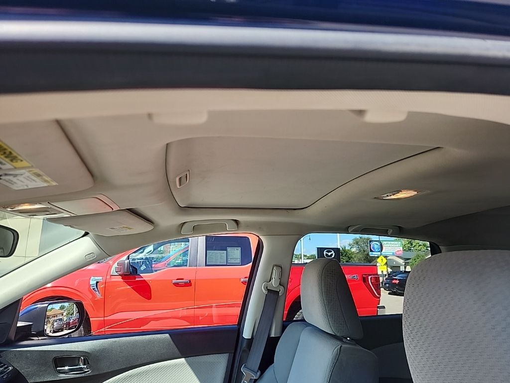 2016 Honda CR-V EX photo 12