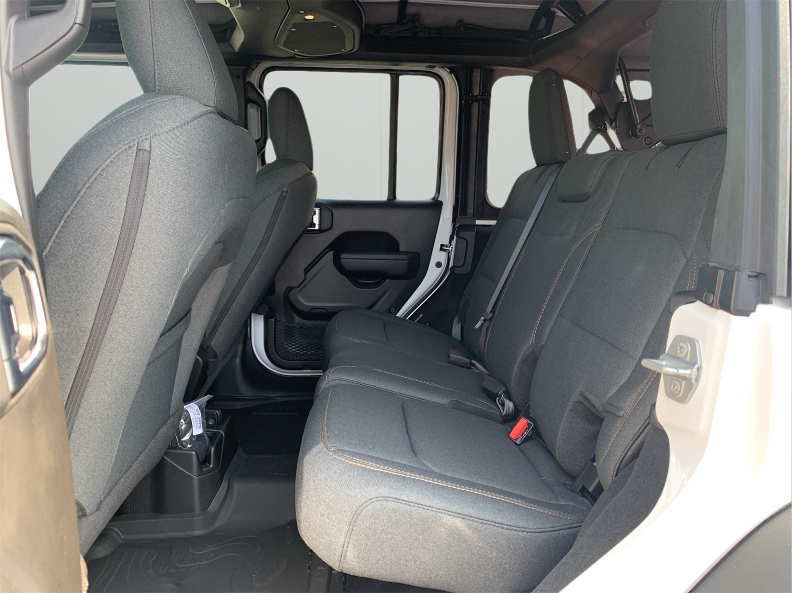 2025 Jeep Wrangler Sport S photo 27