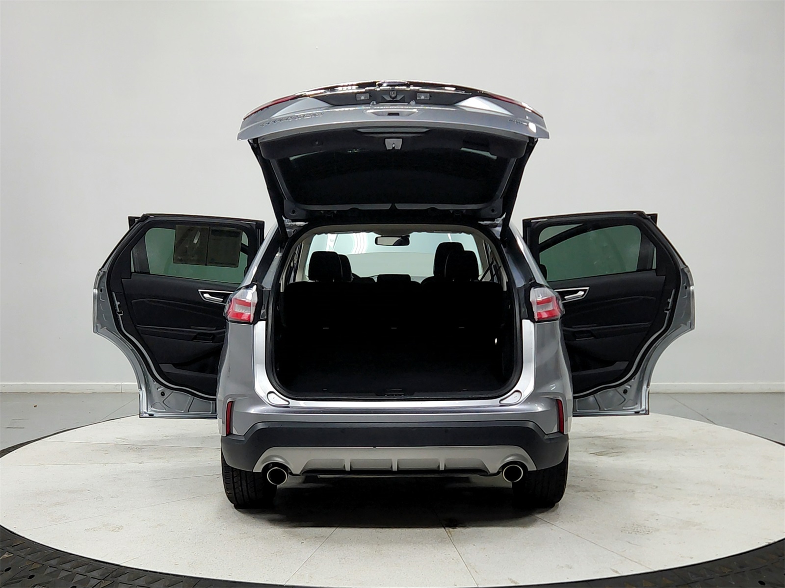 2024 Ford Edge Titanium photo 14