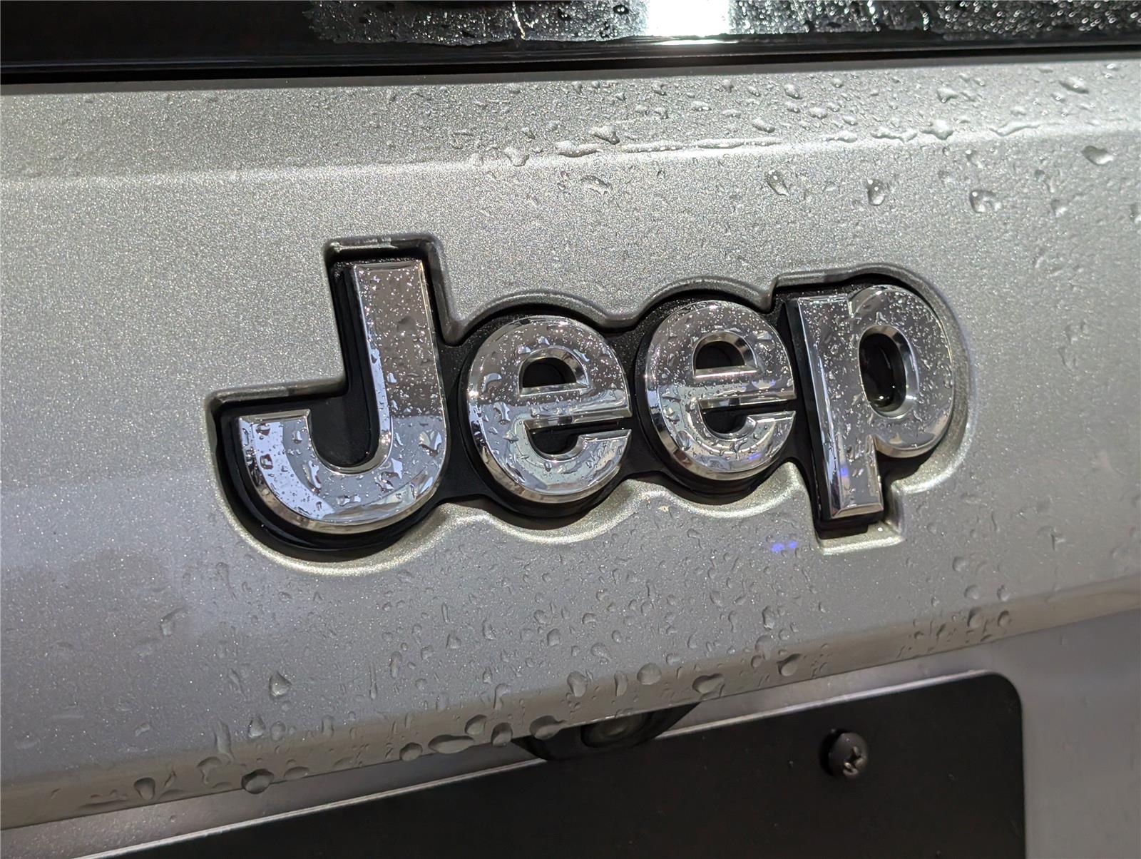 2017 Jeep Grand Cherokee Overland photo 31