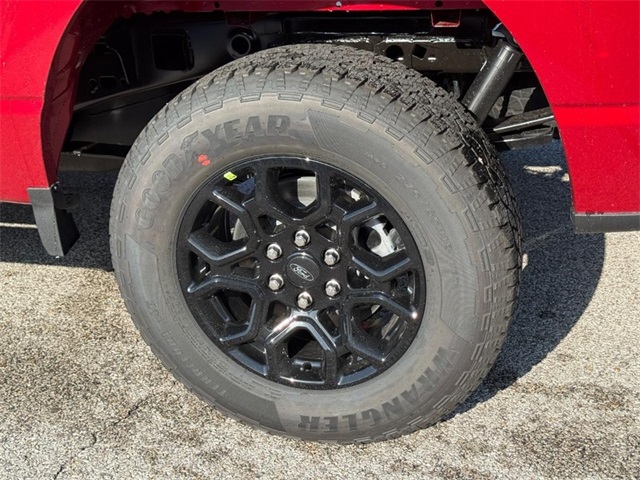 2025 Ford F-150 XLT photo 4