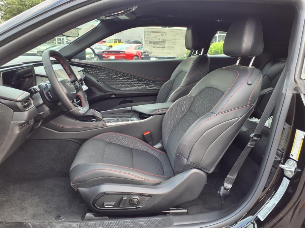 2025 Dodge Charger R/T photo 3