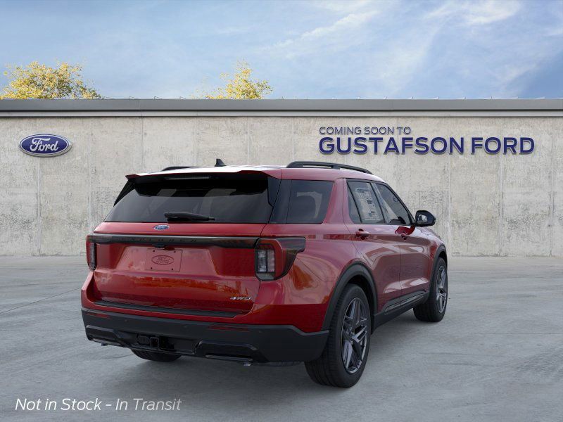2025 Ford Explorer ST-Line photo 9