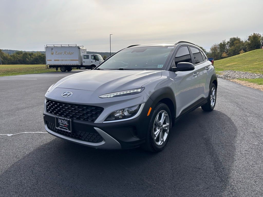 2023 Hyundai Kona SEL photo 3
