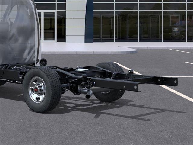 2025 Gmc Savana Cutaway 3500 photo 3