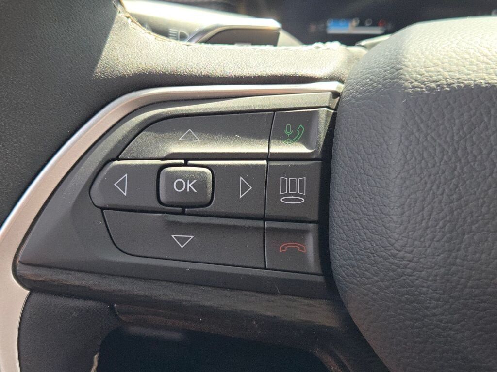 2024 Jeep Grand Cherokee Altitude X photo 28