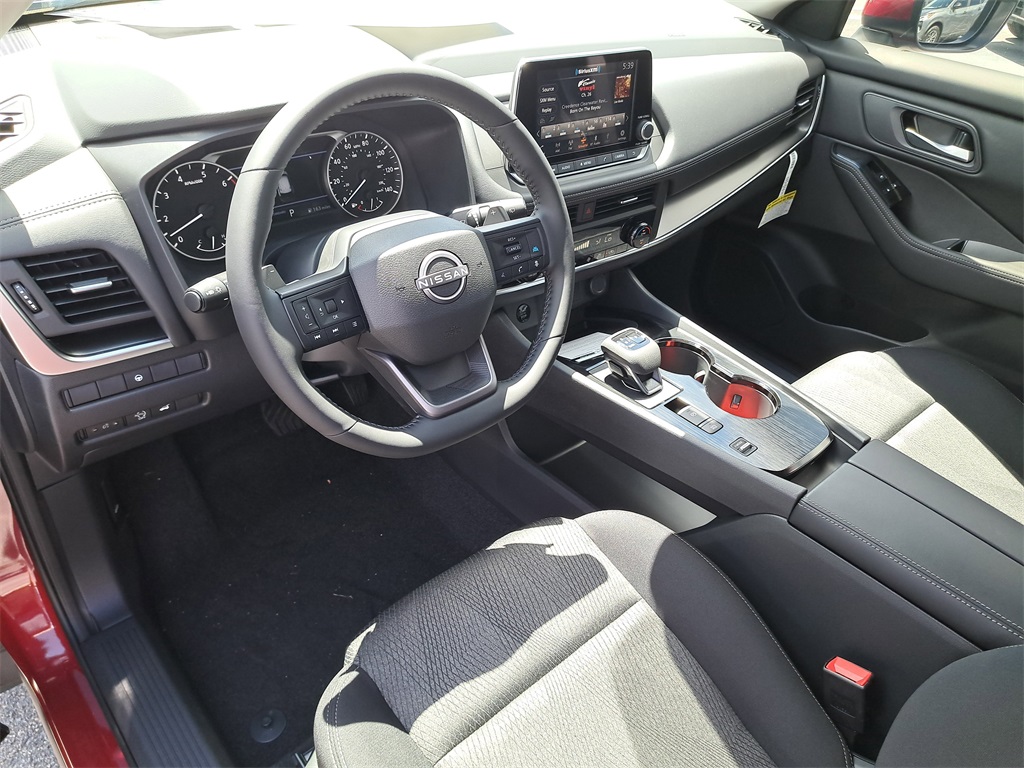 2026 Nissan Rogue SV photo 17