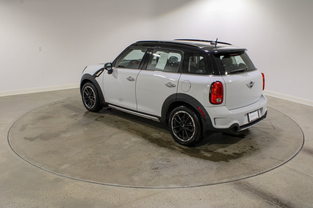 2015 Mini Cooper S ALL4 photo 2