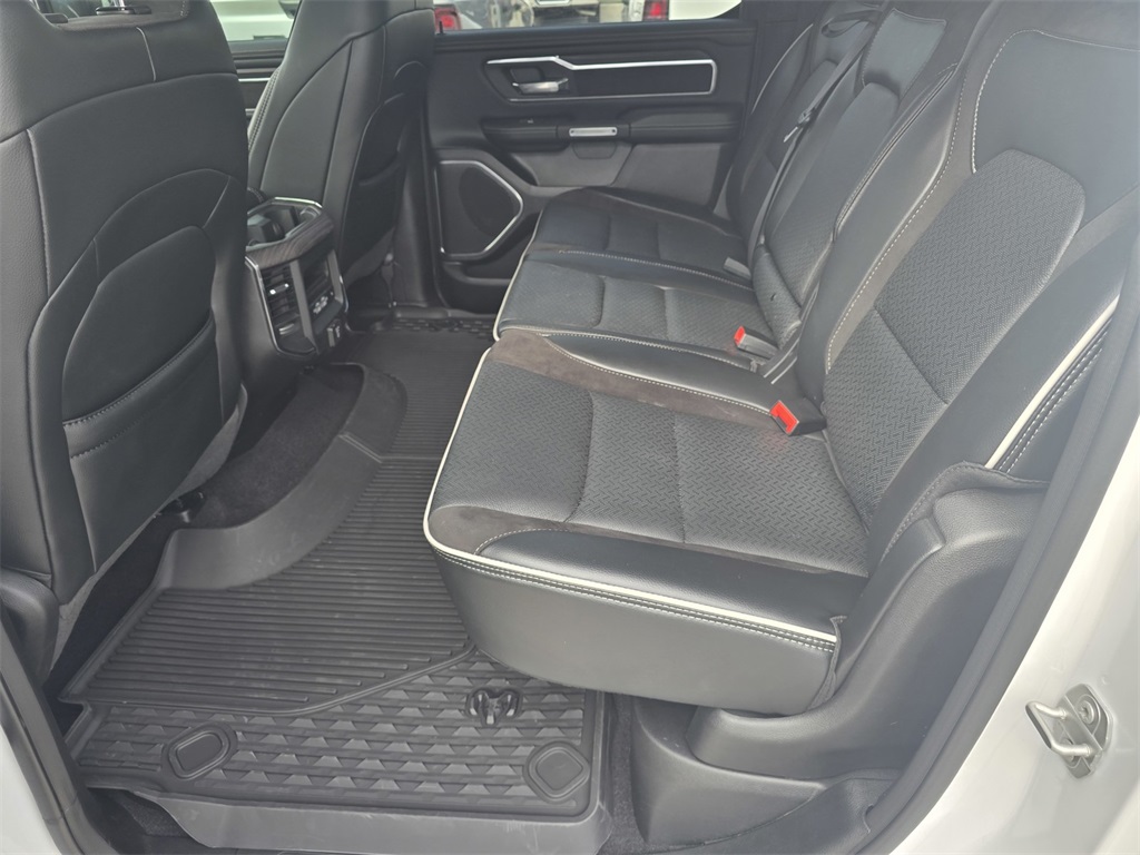 2025 Ram 1500 Laramie photo 13