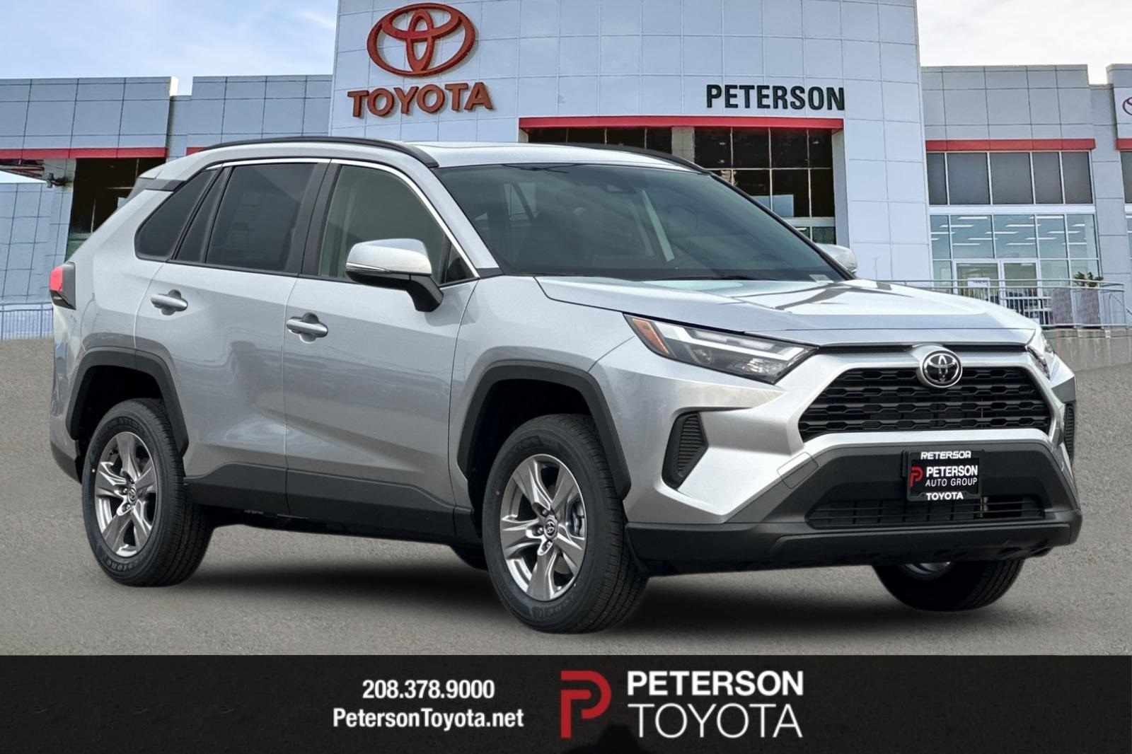 2025 Toyota RAV4 XLE's photo