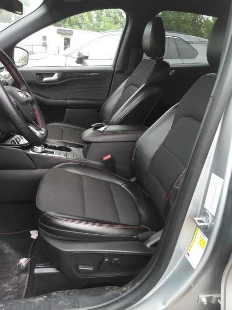 2023 Ford Escape ST-Line photo 5