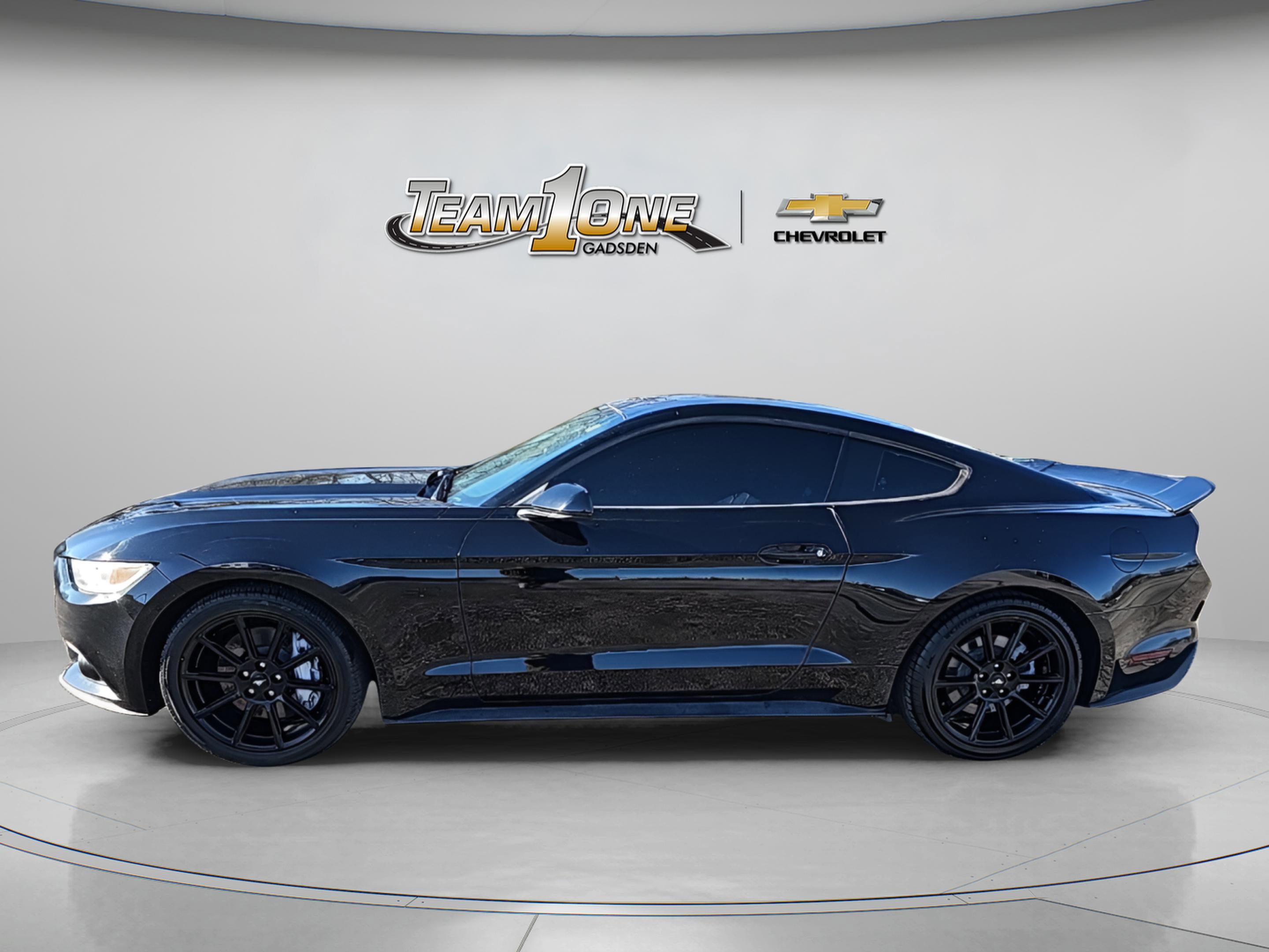2016 Ford Mustang GT Premium photo 4
