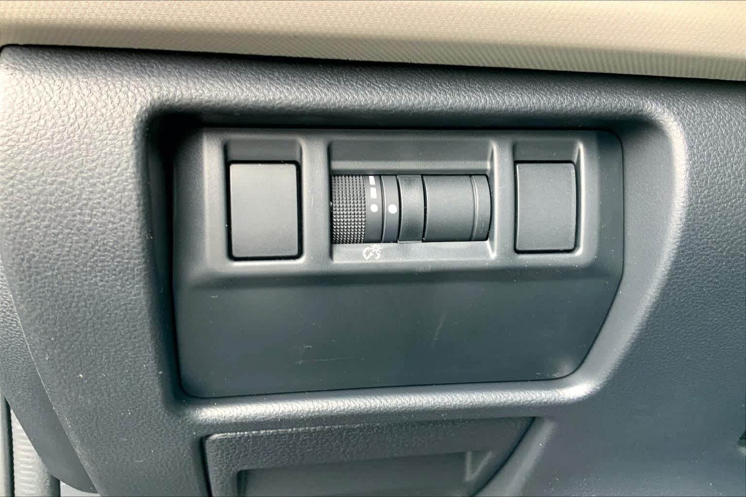 2025 Subaru Forester Sport photo 15