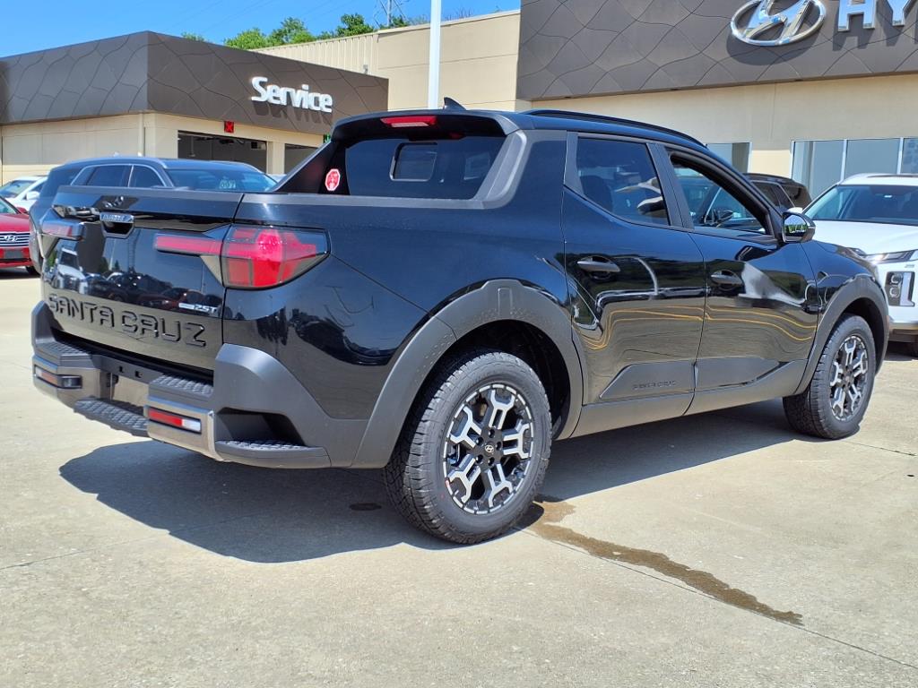 2025 Hyundai Santa Cruz XRT photo 2