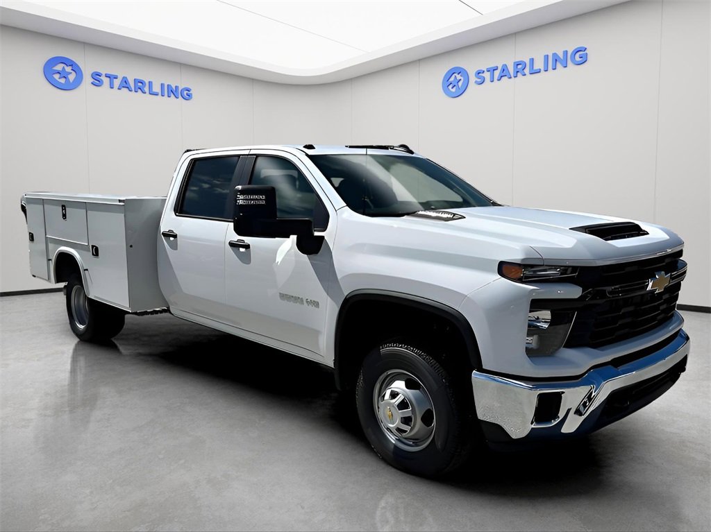 2024 Chevrolet Silverado 3500HD Work Truck photo 3