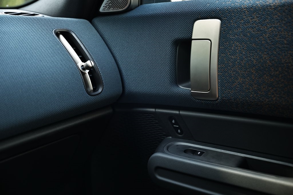 2025 Mini Cooper S ALL4 photo 37