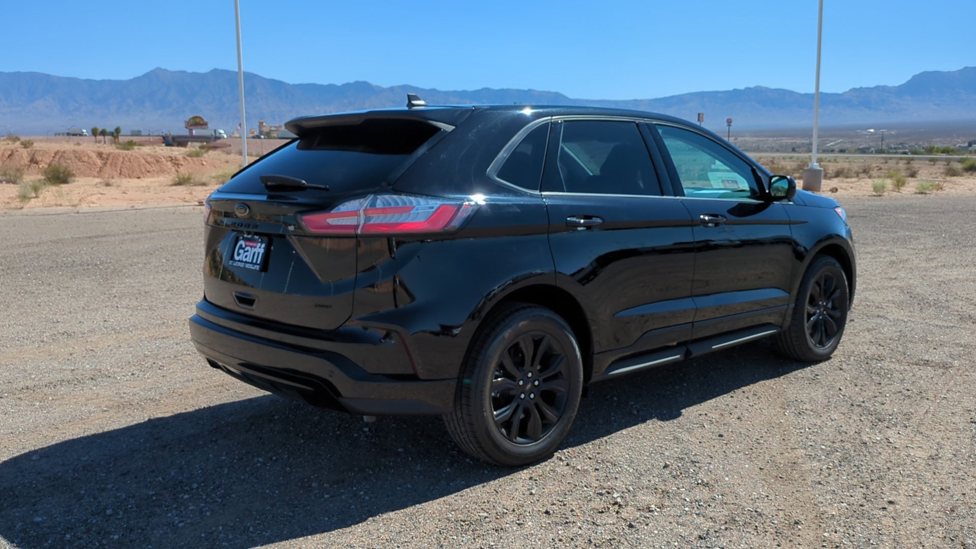 2024 Ford Edge SE photo 4