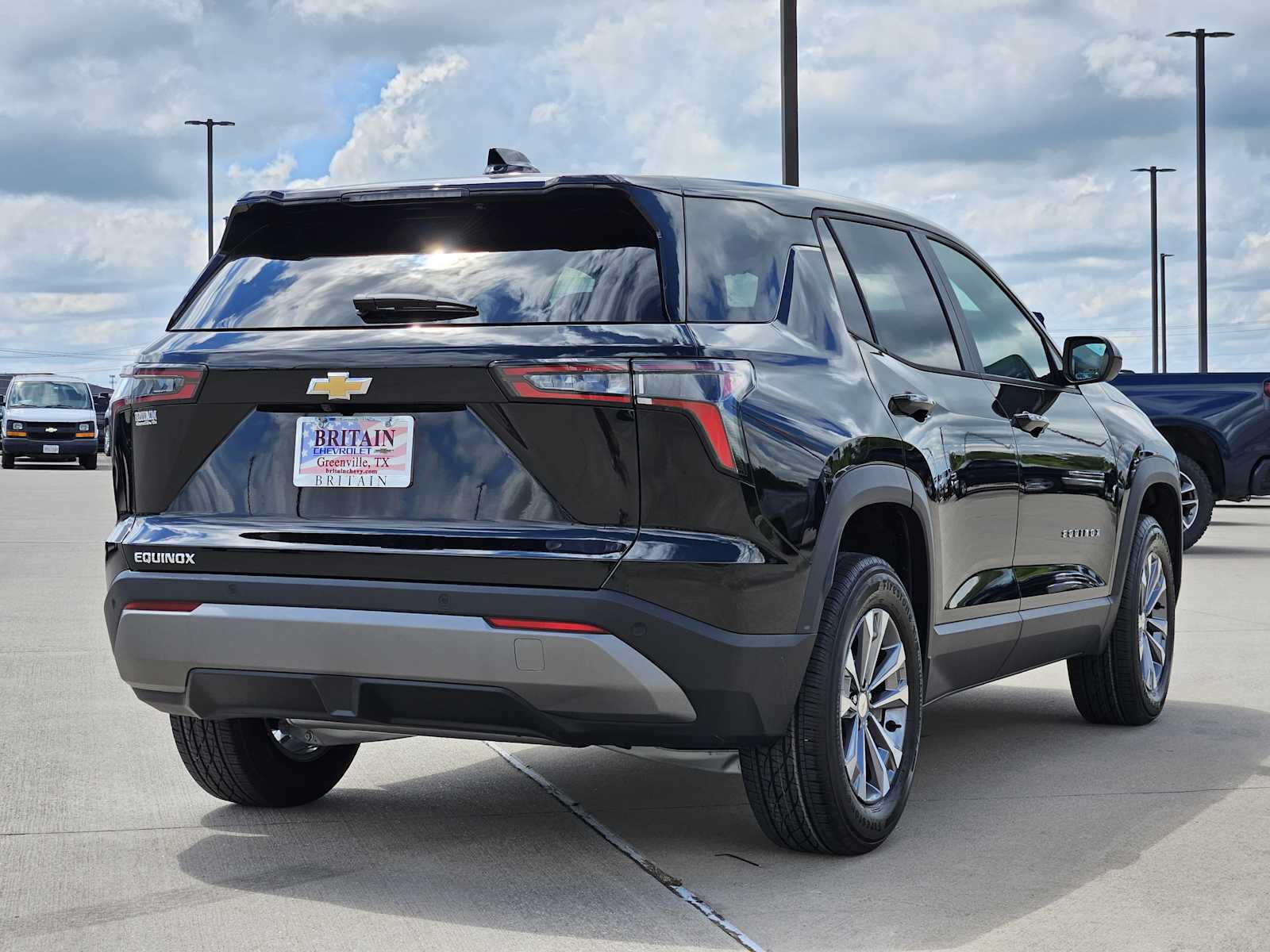 2026 Chevrolet Equinox LT photo 4