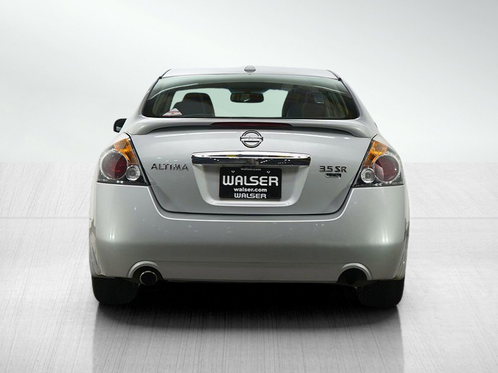 2011 Nissan Altima SR photo 4