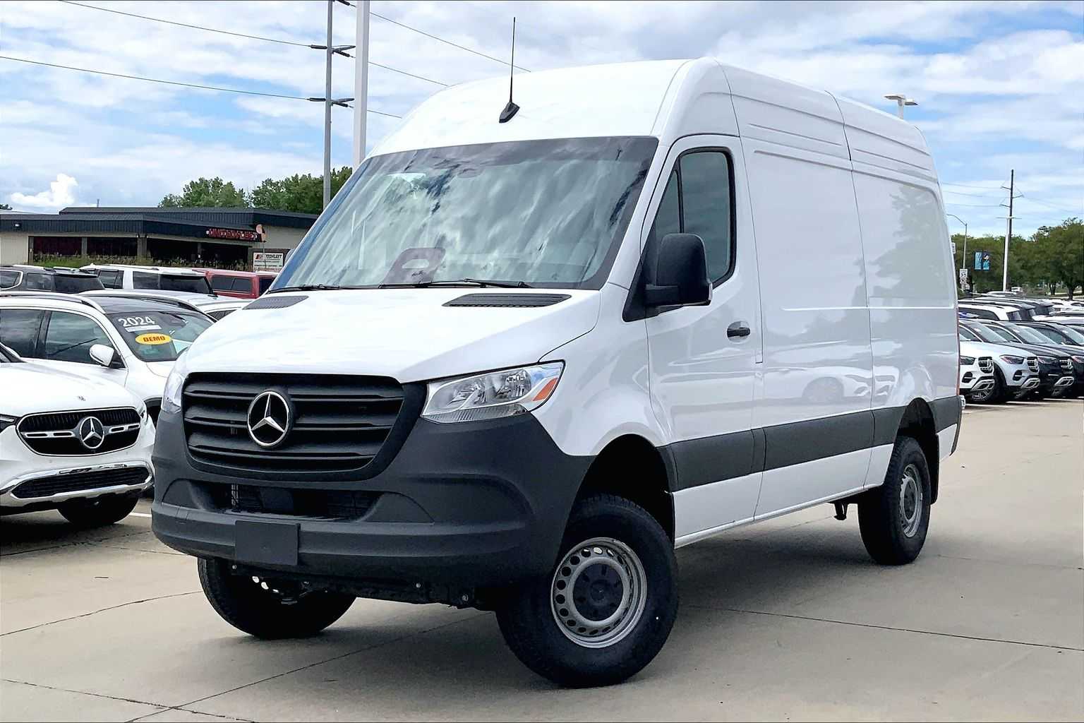 2025 Mercedes-Benz Sprinter Cargo Van