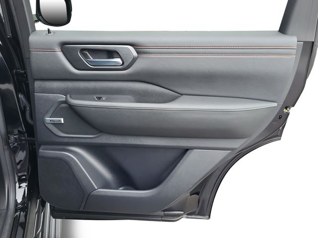 2025 Nissan Armada photo 18