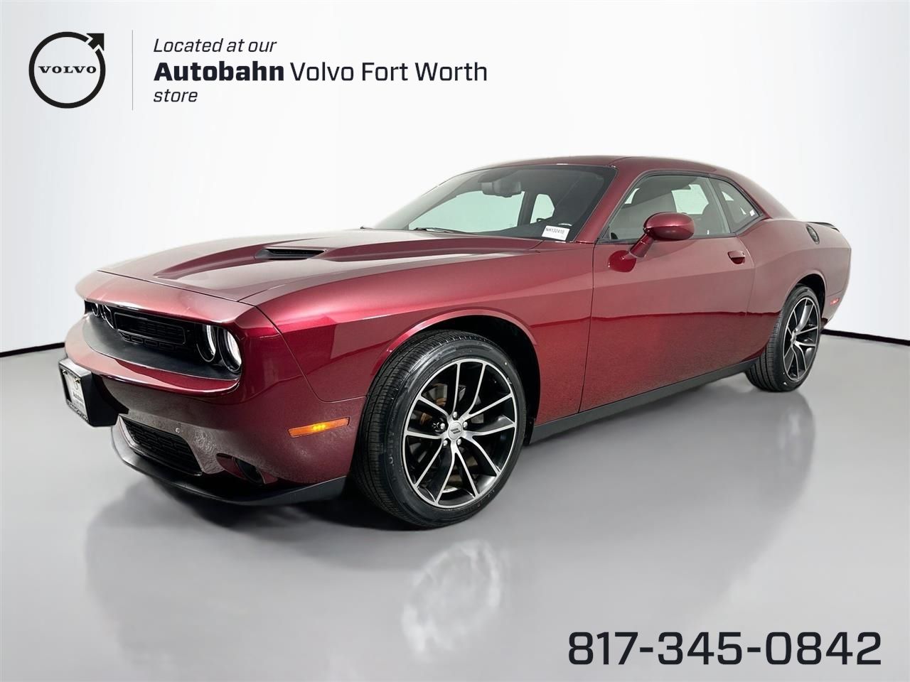 2022 Dodge Challenger SXT's photo