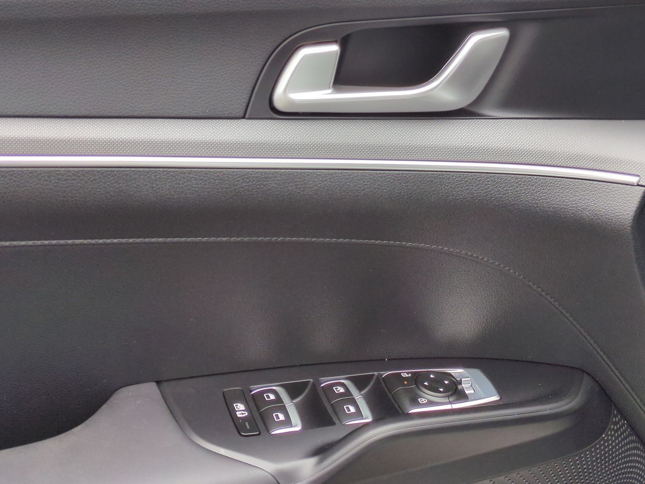 2025 Kia K5 LXS photo 22