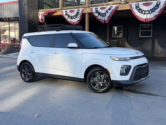 Used 2021 Kia Soul S with VIN KNDJ23AUXM7145786 for sale in Middlesboro, KY