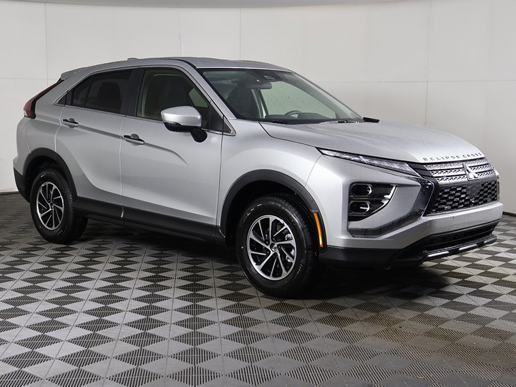 2025 Mitsubishi Eclipse Cross ES photo 2