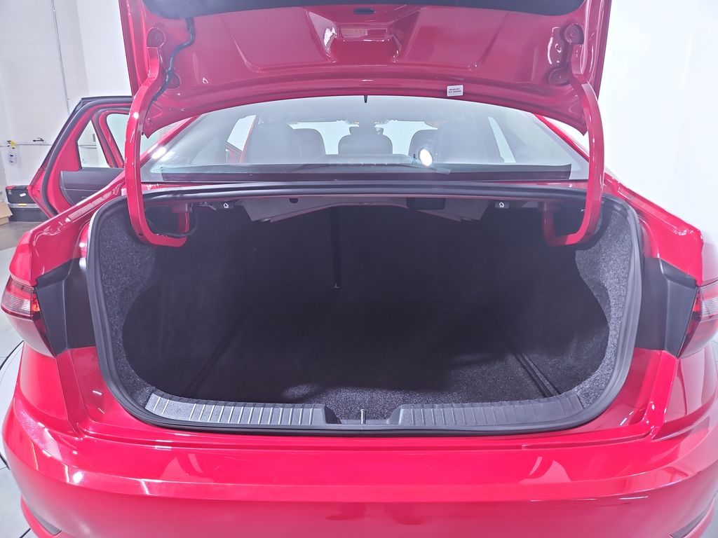 2021 Volkswagen Jetta SEL photo 19